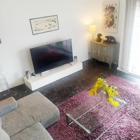 Grand Appartement 100M2 Climatise Avec Parking Perpignan דירה *