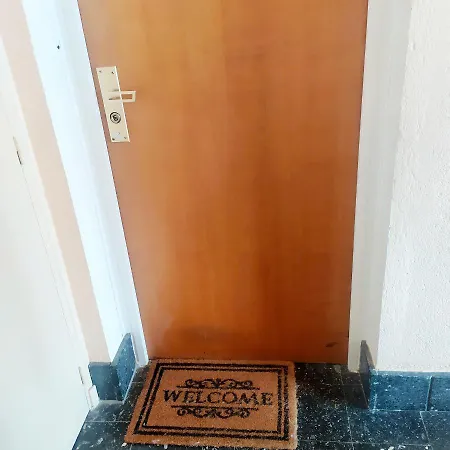 Grand Appartement 100M2 Climatise Avec Parking Perpignan *