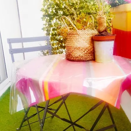 Grand Appartement 100M2 Climatise Avec Parking Perpignan דירה