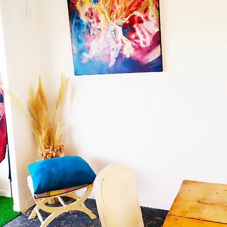 Grand Appartement 100M2 Climatise Avec Parking Perpignan דירה